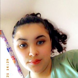 Meet your Posher, Mesha